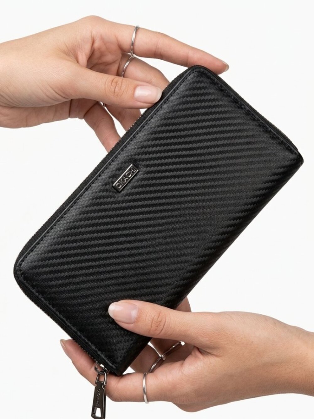 Okachi Carbon Leather Zipper Long Wallet